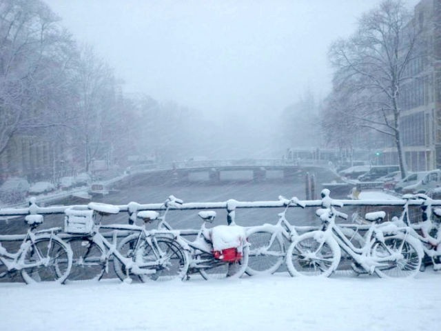 Uostalom, nemate vi pojma o strahotama zime! Da samo znate kako je bilo u Amsterdamu!