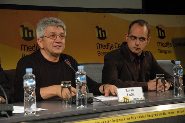 Ne, nikada vam nećemo reći ništa o našem reprezentativnom uzorku: Zoran i Marku drže čas iz demokratije