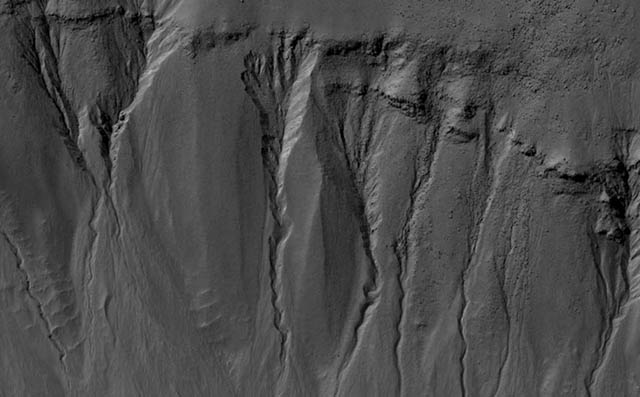 Dokazi o mogućnostima nekadašnjeg razvoja života na Marsu: postojanje vode