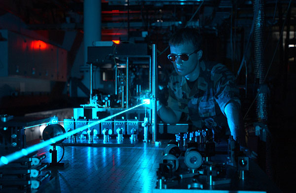Laser, usmereni snop fotona
